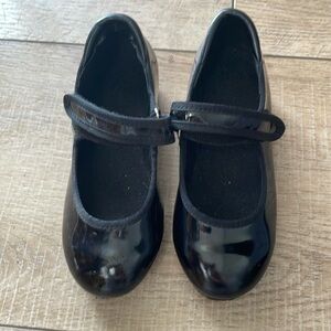 Kids tap shoes